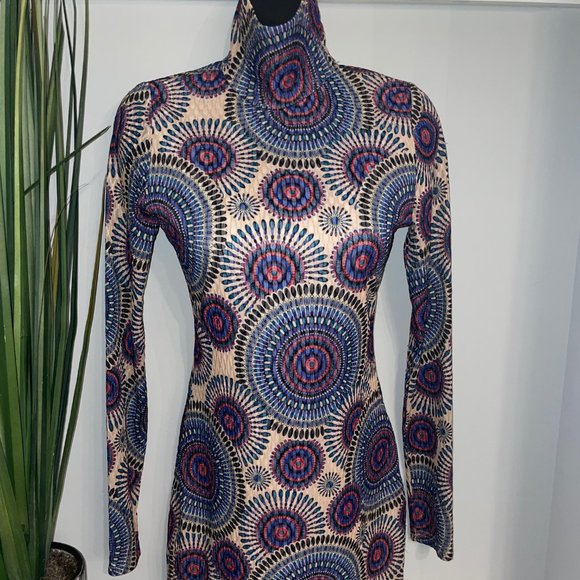 Geometrical Pattern Dress - Picture 2 of 5
